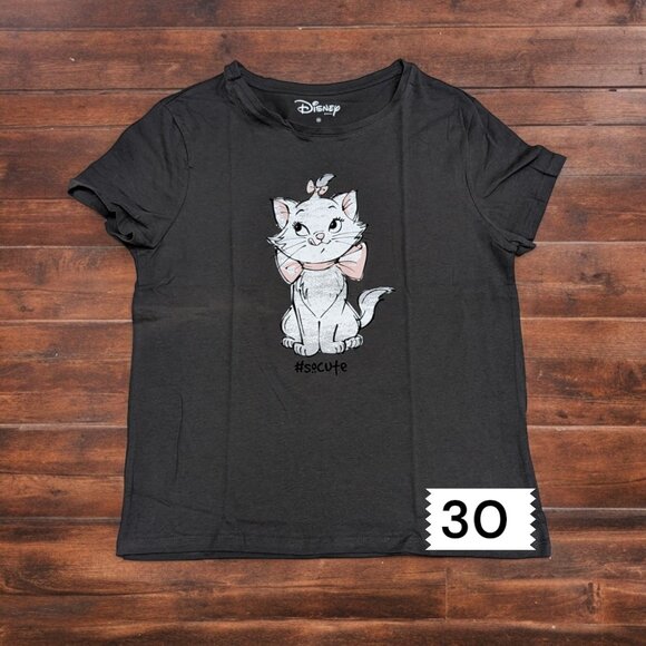 M Disney/marvel/bands/looney tunes/Teen and Women graphic T-shirts NWOT Pick one - Picture 17 of 17